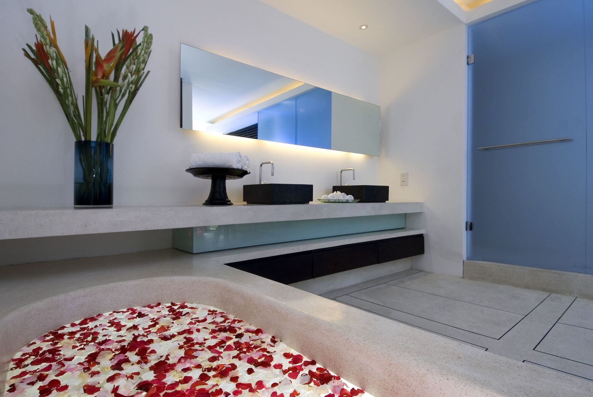 Aqua Villa